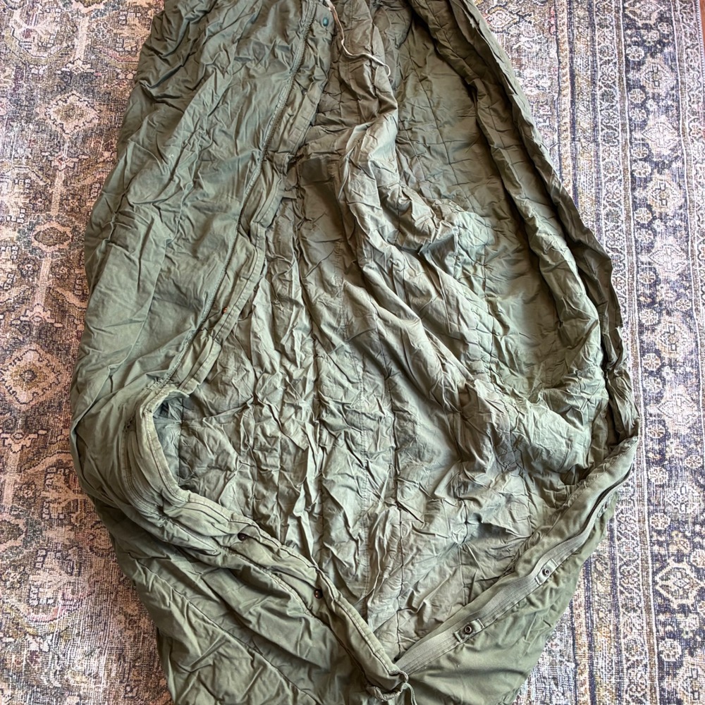 US Military Extreme Cold Weather Sleeping Bag Olive Drab Green Vintage Mummy Bag - Picture 15 of 16
